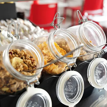 Campus Sanpaolo 3* טורינו