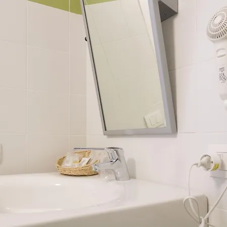 Campus Sanpaolo 3* تورينو